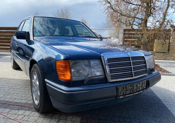 Mercedes-Benz W124 (1984-1993) cena 33000 przebieg: 329500, rok produkcji 1991 z Malbork